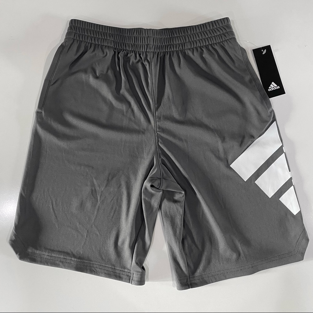 NWT Adidas Boys Size Large 14-16 Grey Shorts Athletic Basketball New